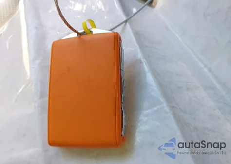 2021 Volvo Xc60 Recharge Plug-In Hybrid T8 Inscription из США, поврежденный, VIN YV4BR0DL8M1836543